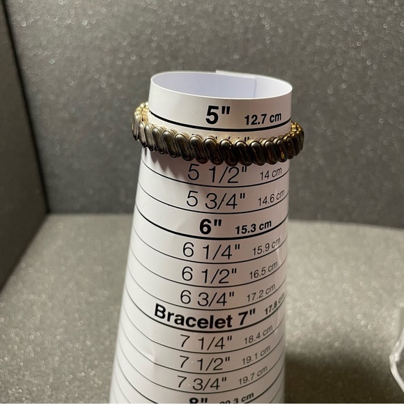 Vintage Ladies Bulova Mechanical Wind Up Watch 10K Rolled Gold Working - Picture 5 of 6